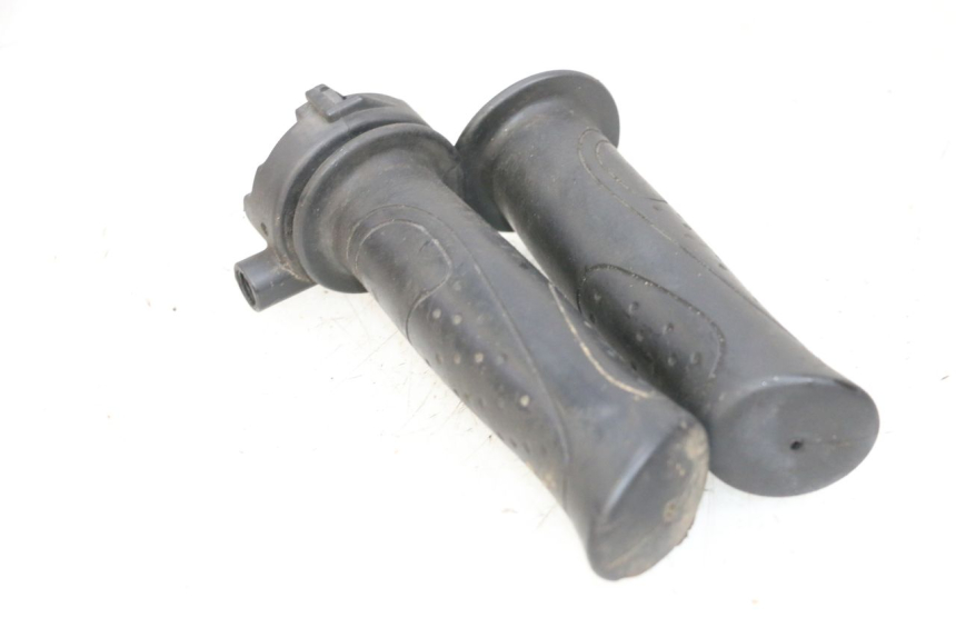 photo de THROTTLE GRIP SYM ORBIT III 3 4T 50 (2018 - 2021) - Main view