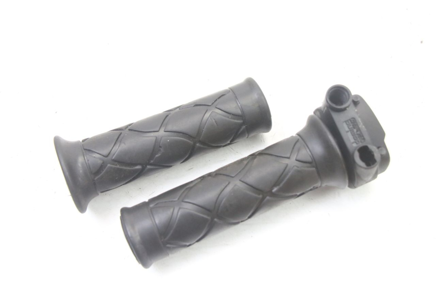 photo de THROTTLE GRIP MBK OVETTO 4T 50 (2008 - 2016)
