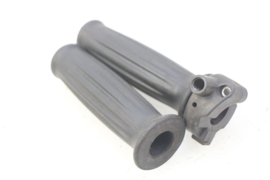 photo de THROTTLE GRIP PEUGEOT DJANGO 2T 50 (2014 - 2019)