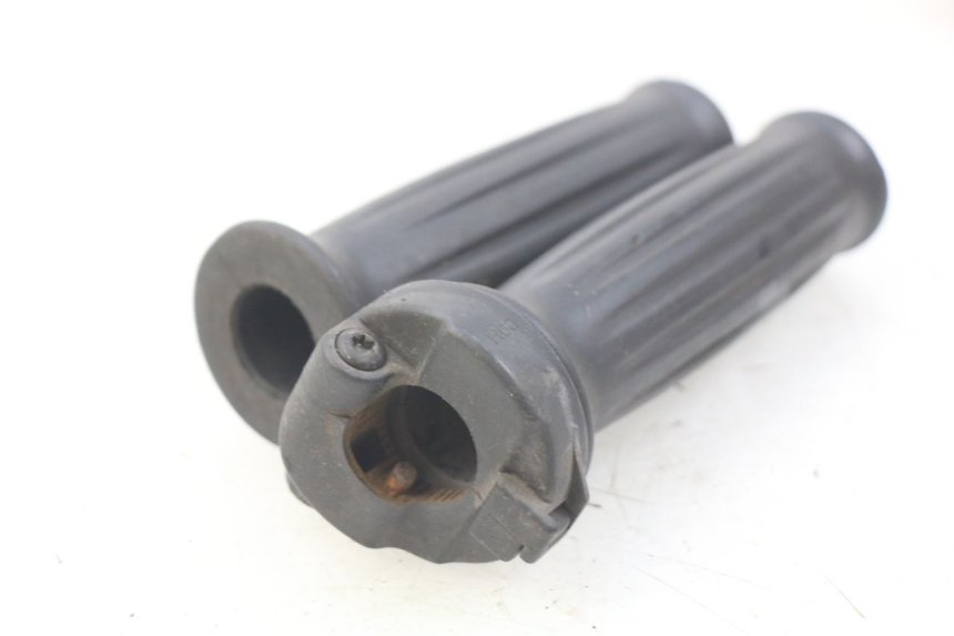 photo de THROTTLE GRIP PEUGEOT DJANGO 2T 50 (2014 - 2019)