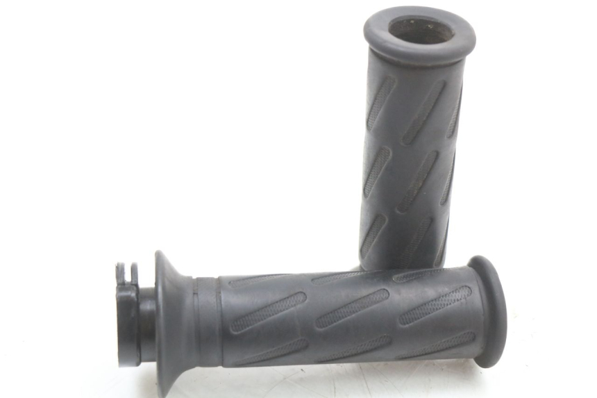 photo de THROTTLE GRIP PEUGEOT KISBEE 4T 50 (2018 - 2022)