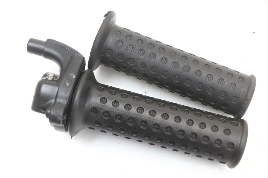 photo de THROTTLE GRIP PIAGGIO FLY 2T 50 (2004 - 2017)