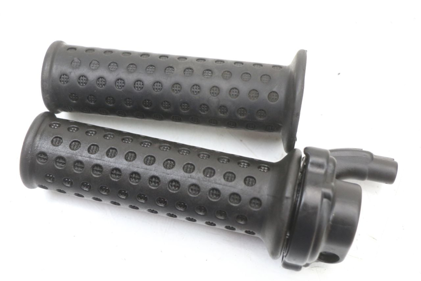 photo de THROTTLE GRIP PIAGGIO FLY 2T 50 (2004 - 2017)