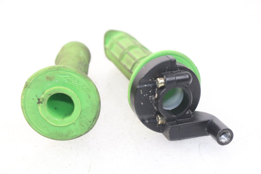 photo de THROTTLE GRIP APOLLO RFZ 150