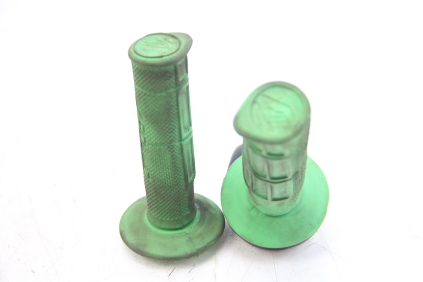 photo de THROTTLE GRIP APOLLO RFZ 150