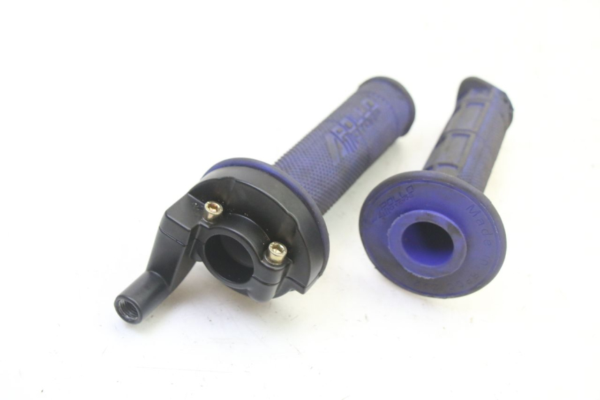 photo de THROTTLE GRIP APOLLO RFZ 125