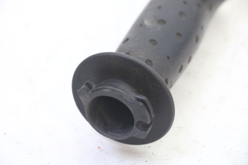 photo de THROTTLE GRIP PGO RODOSHOW 2T 50 (2003 - 2007)