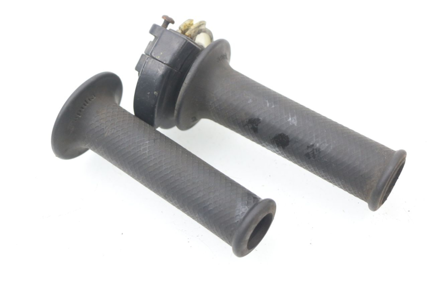 photo de THROTTLE GRIP APRILIA RS AF-1 125 (1990 - 1993)