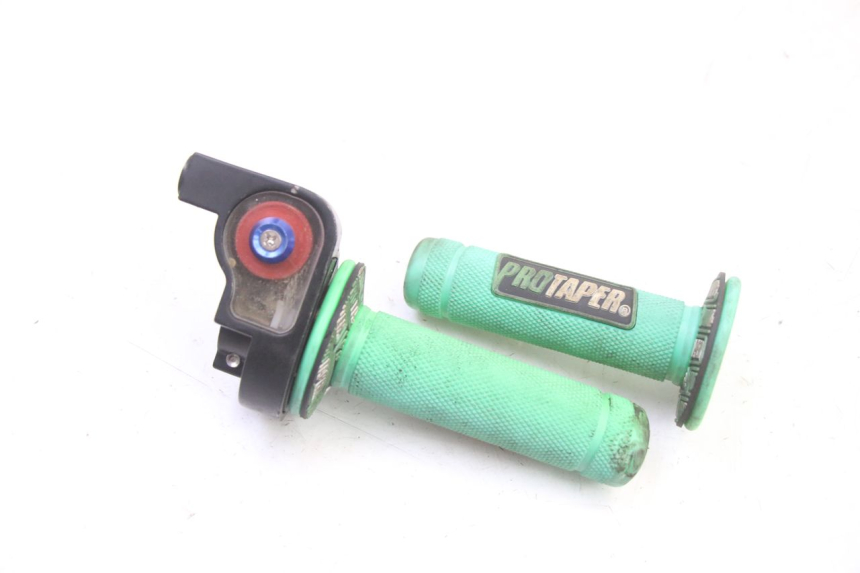 photo de THROTTLE GRIP APOLLO RXF 125