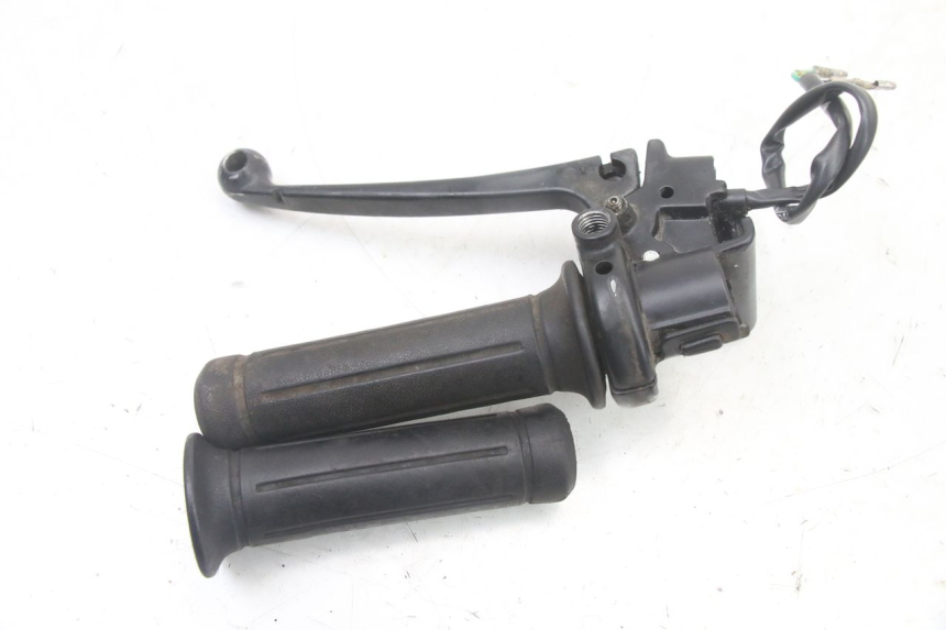 photo de THROTTLE GRIP HONDA SCV LEAD 100 (2003 - 2007) - Surface and material condition