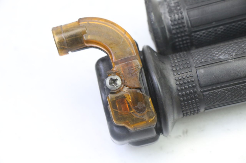 photo de THROTTLE GRIP DERBI SENDA SM DRD 50 (2008 - 2013)