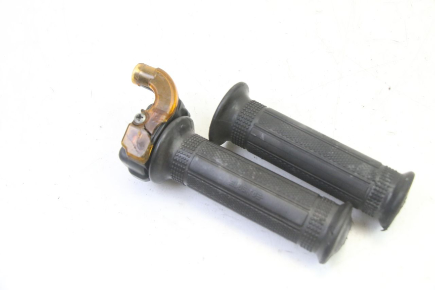 photo de THROTTLE GRIP DERBI SENDA SM DRD 50 (2008 - 2013)