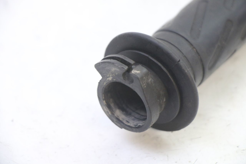 photo de THROTTLE GRIP PEUGEOT SPEEDFIGHT 3 AIR 50 (2009 - 2015)