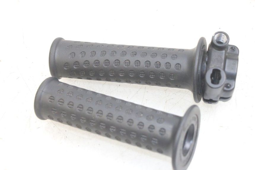 photo de THROTTLE GRIP APRILIA SXR 50 (2021 - 2023)