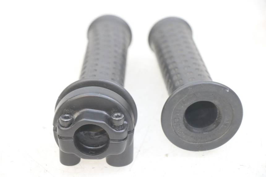 photo de THROTTLE GRIP APRILIA SXR 50 (2021 - 2023)