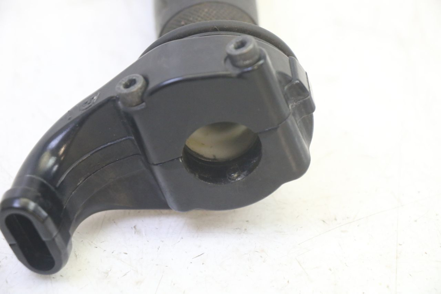 photo de THROTTLE GRIP YAMAHA TDM ABS 900 (2002 - 2014)