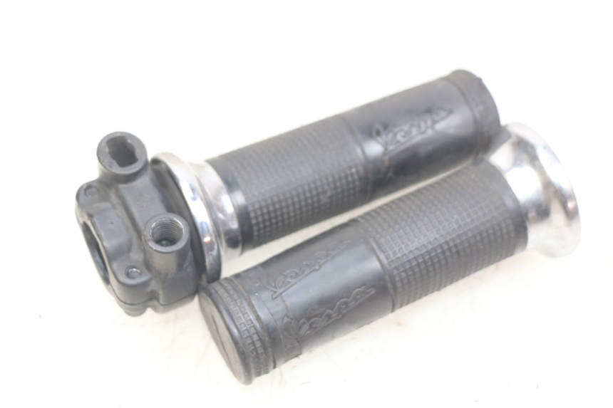 photo de THROTTLE GRIP PIAGGIO VESPA LXV 125 (2006 - 2009)