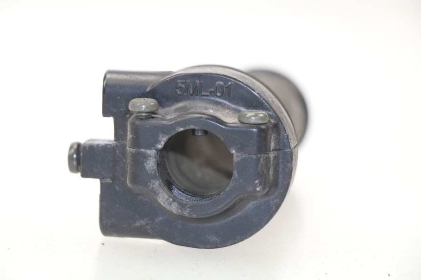 photo de THROTTLE GRIP YAMAHA XMAX X-MAX 125 (2006 - 2009) - Zoom on usage condition