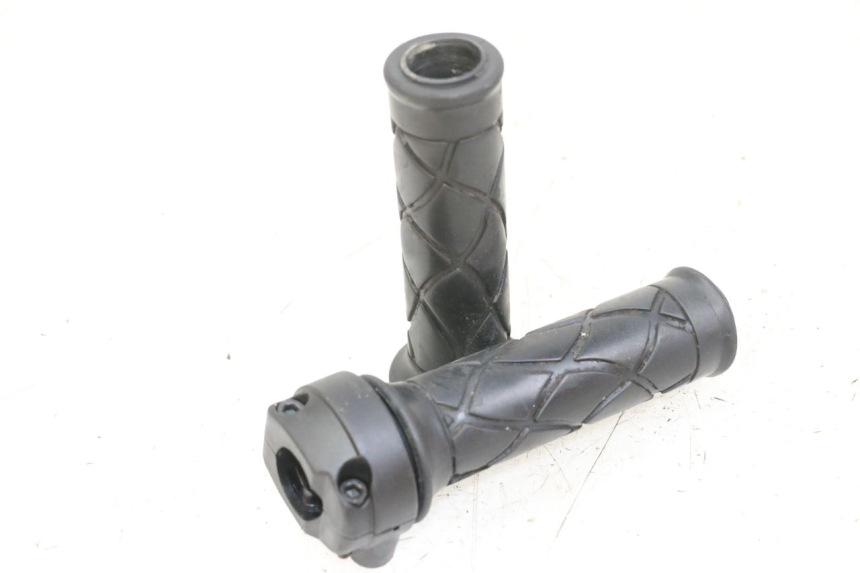 photo de THROTTLE GRIP YAMAHA NEOS NEO'S 4T 50 (2008 - 2016)