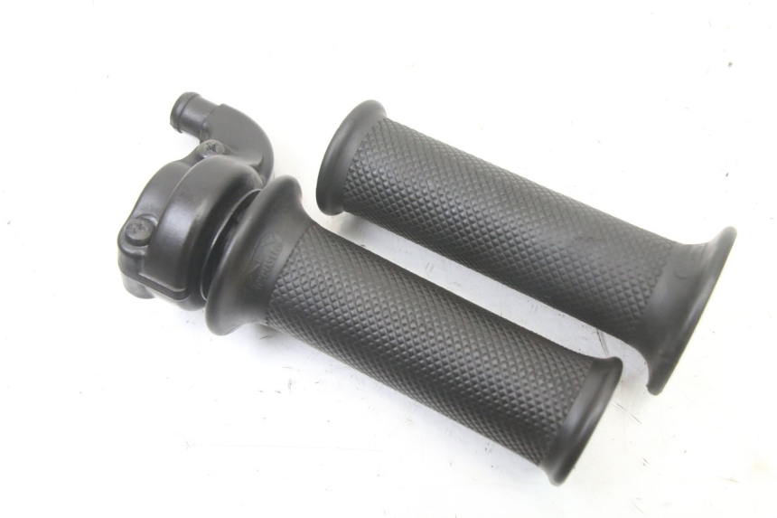 photo de THROTTLE GRIP YAMAHA TZR 50 (2008 - 2016)