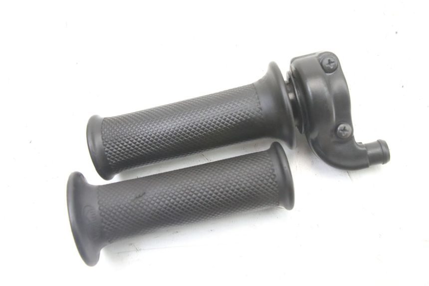 photo de THROTTLE GRIP YAMAHA TZR 50 (2008 - 2016)