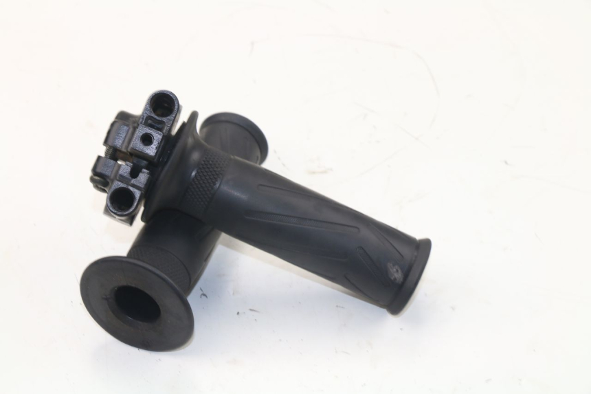 photo de THROTTLE GRIP YAMAHA XMAX X-MAX 125 (2006 - 2009)