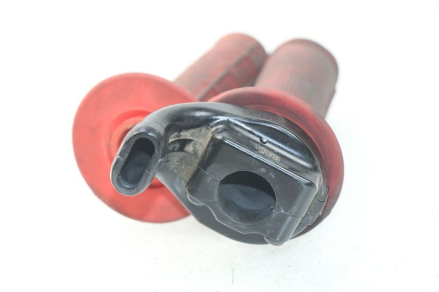 photo de THROTTLE GRIP YAMAHA YZ-F YZF 250 (2014 - 2018)