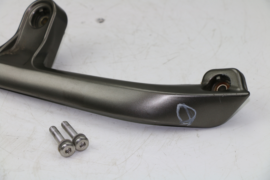 photo de RIGHT GRAB RAIL  KYMCO K-XCT 125 (2013 - 2017)