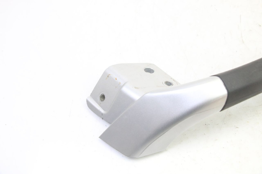 photo de RIGHT REAR HANDLEBAR PIAGGIO MP3 RL 250 (2007 - 2010)