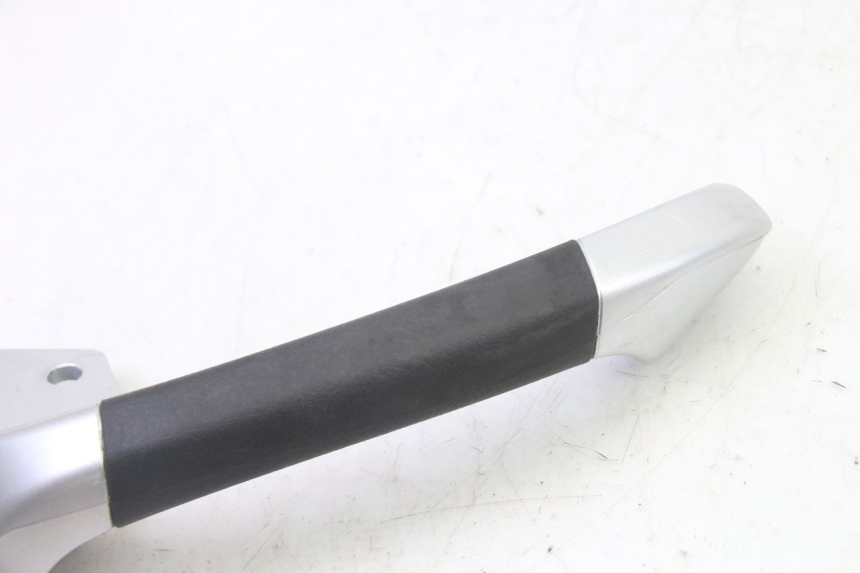 photo de RIGHT REAR HANDLEBAR PIAGGIO MP3 RL 250 (2007 - 2010)