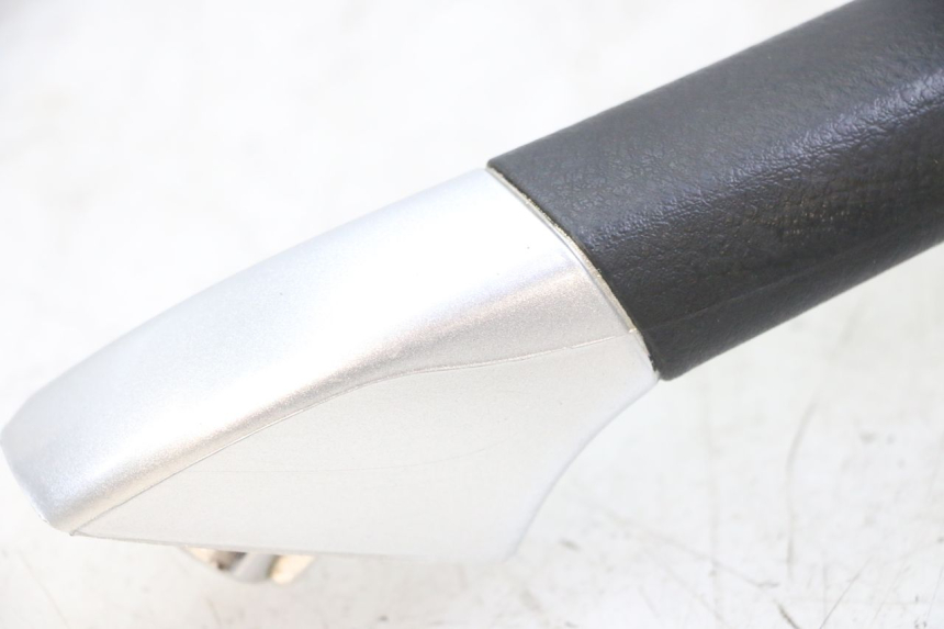 photo de LEFT GRAB RAIL  PIAGGIO MP3 LT 300 (2010 - 2016)
