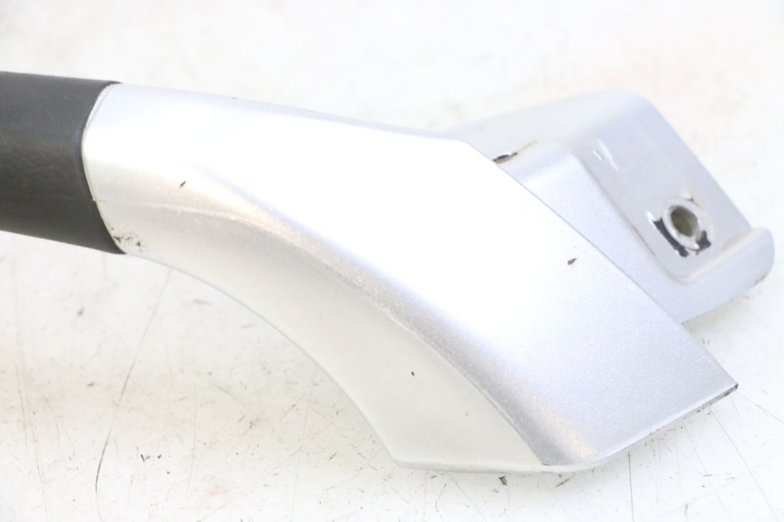 photo de LEFT GRAB RAIL  PIAGGIO MP3 LT 300 (2010 - 2016)