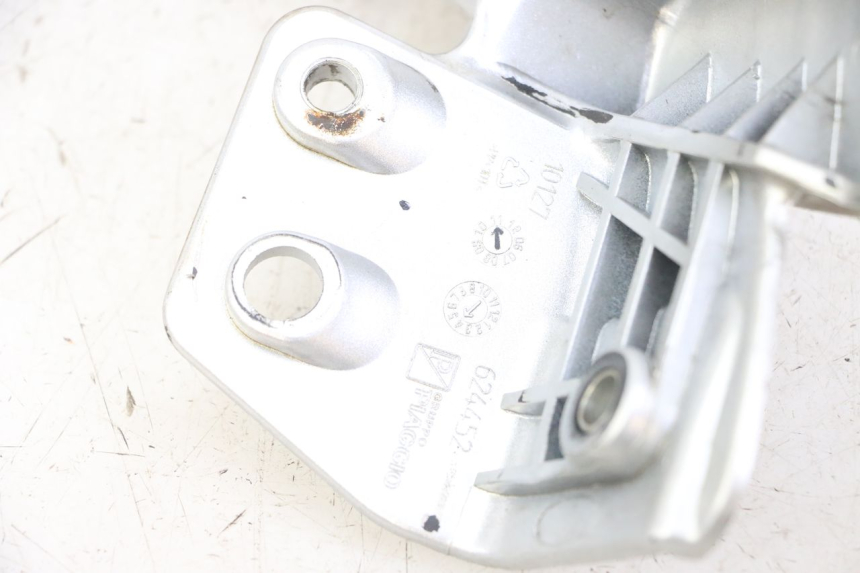 photo de LEFT REAR HANDLEBAR PIAGGIO MP3 LT 300 (2010 - 2016)