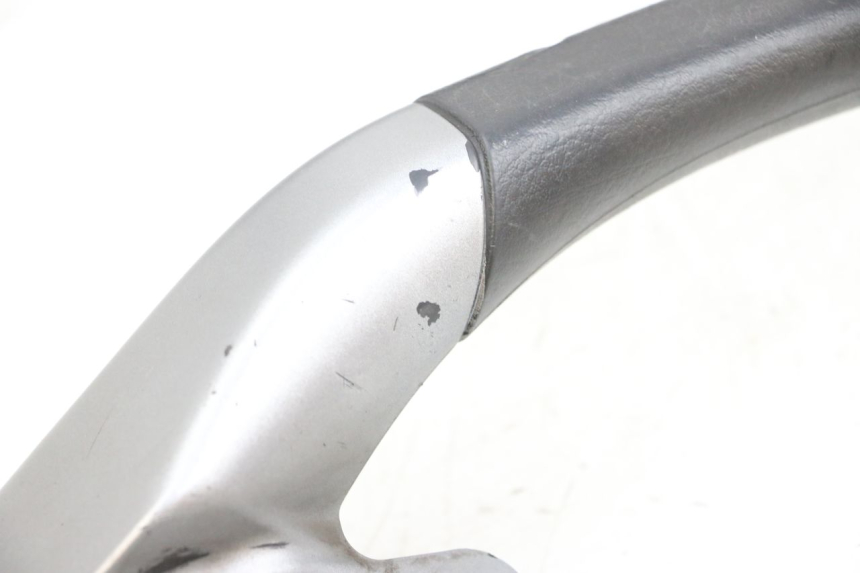 photo de LEFT GRAB RAIL  PIAGGIO MP3 125 (2006 - 2014)