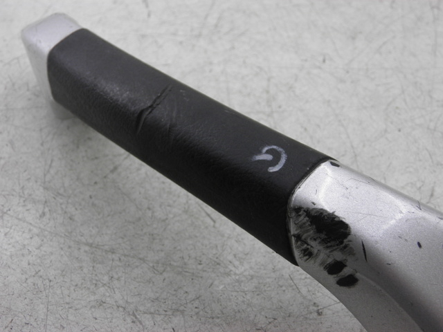 photo de LEFT GRAB RAIL  PIAGGIO MP3 RL 250 (2007 - 2010)