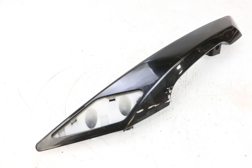 photo de LEFT GRAB RAIL  PEUGEOT SATELIS 125 (2013 - 2018) - Component detail