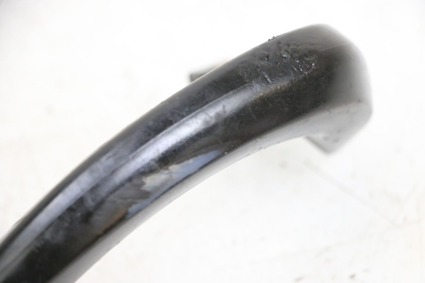 photo de LEFT GRAB RAIL  KAWASAKI ZR 7 750 (1999 - 2001) - Alternative perspective