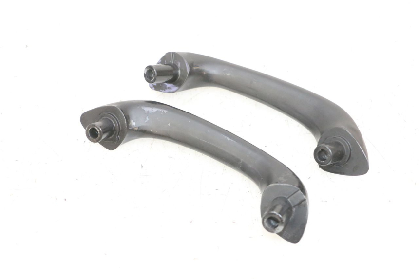 photo de GRAB RAIL  SUZUKI GSF N BANDIT 600 (1996 - 1999) - Technical close-up