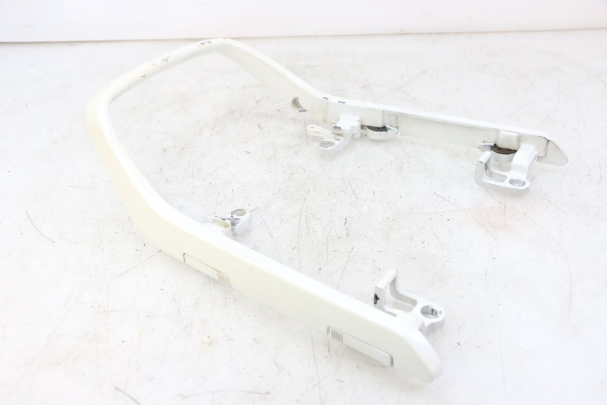 photo de GRAB RAIL HONDA CBR F 1000 (1993 - 1996)