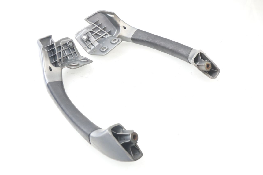 photo de REAR HANDLEBARS PIAGGIO MP3 125 (2006 - 2014)