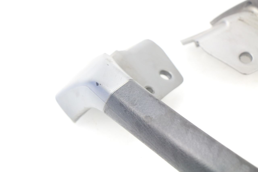 photo de REAR HANDLEBARS PIAGGIO MP3 125 (2006 - 2014)