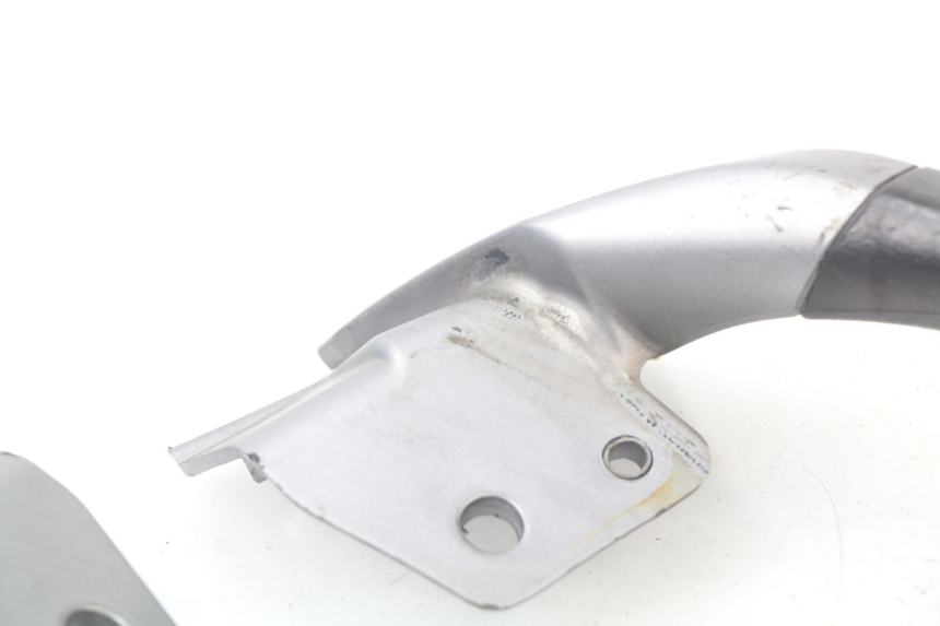 photo de REAR HANDLEBARS PIAGGIO MP3 125 (2006 - 2014)