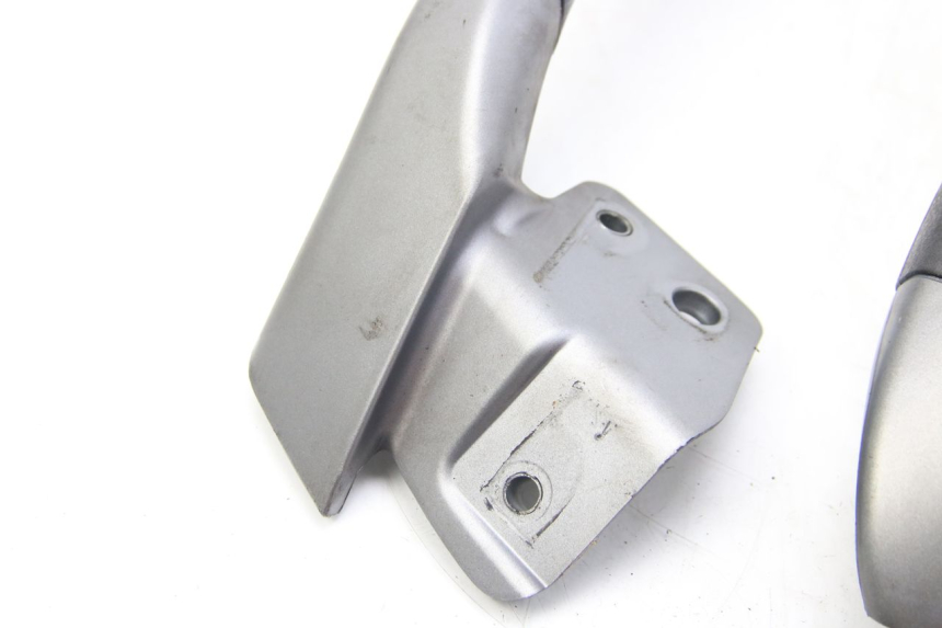 photo de REAR HANDLEBARS PIAGGIO MP3 125 (2006 - 2014)
