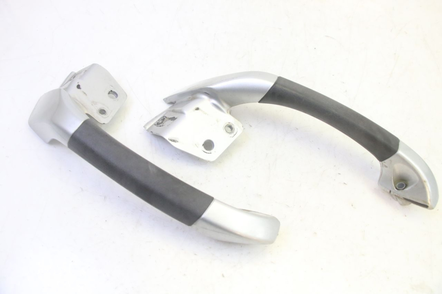 photo de GRAB RAIL PIAGGIO MP3 RL 250 (2007 - 2010) - Component detail