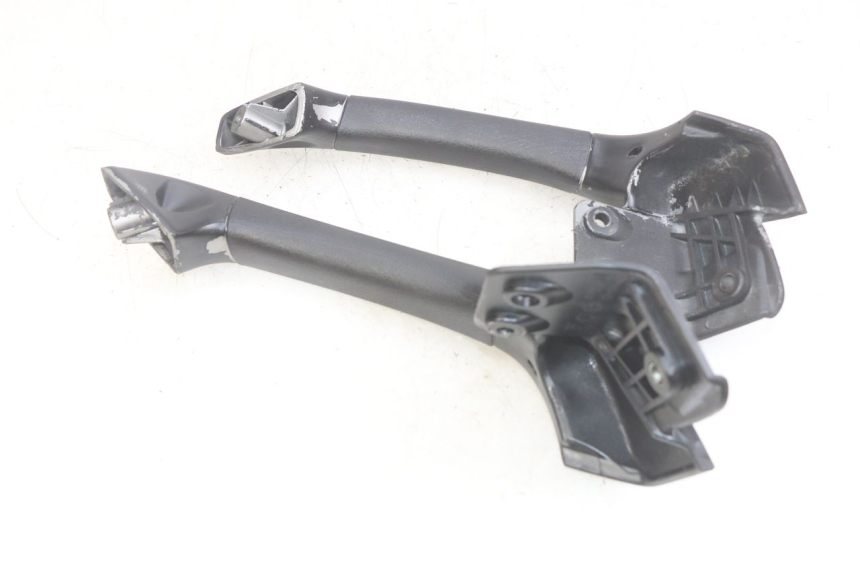 photo de REAR HANDLEBARS PIAGGIO MP3 LT 400 (2007 - 2012)