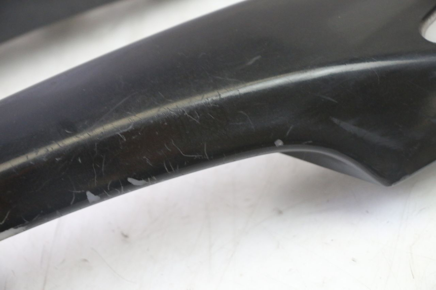 photo de GRAB RAIL PEUGEOT SATELIS 125 (2013 - 2018)