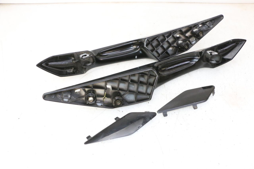 photo de REAR HANDLEBARS PEUGEOT SATELIS 125 (2010 - 2012)