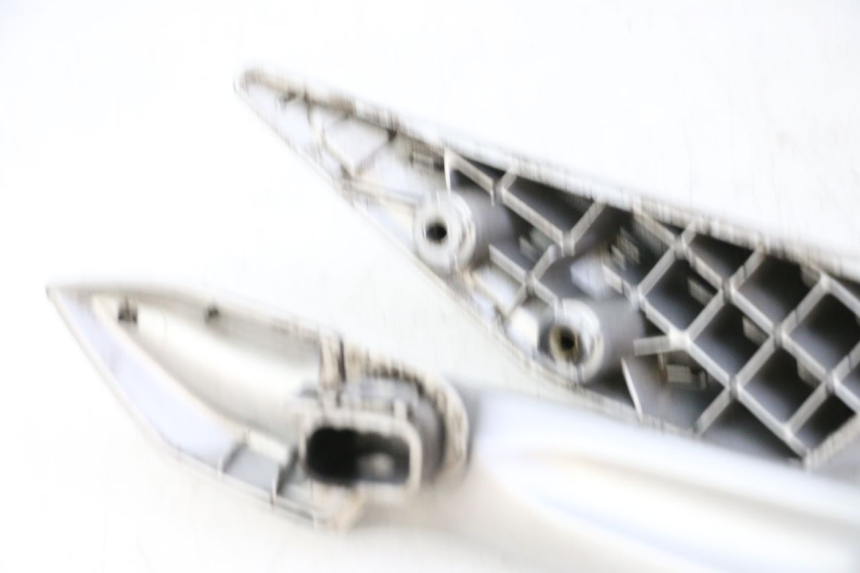 photo de REAR HANDLEBARS PEUGEOT SATELIS 125 (2006 - 2009)