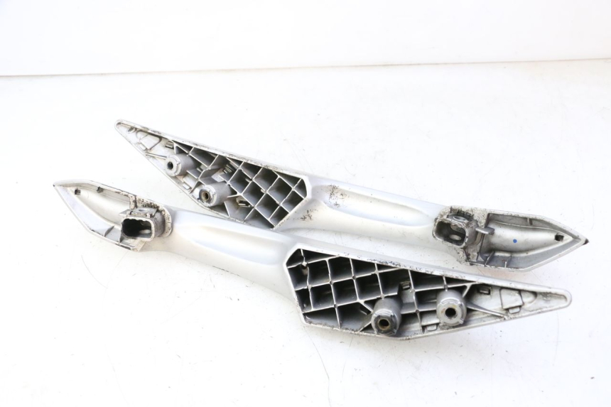 photo de REAR HANDLEBARS PEUGEOT SATELIS 125 (2006 - 2009)