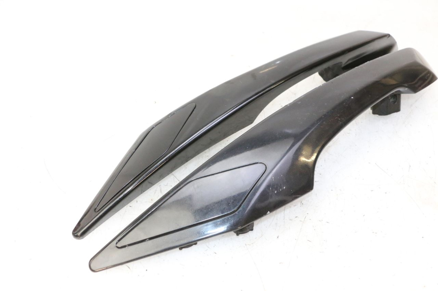 photo de GRAB RAIL PEUGEOT SATELIS 125 (2013 - 2018)